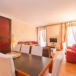 Apartment Portico
